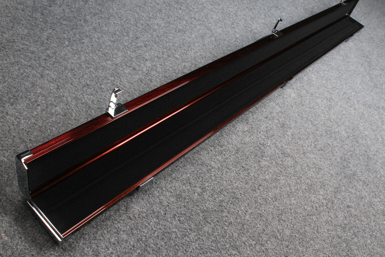 deluxe 3/4 aluminium cue case 124.5 cm , with 2 slots